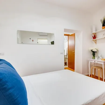 Lovely And Modern Nest Near The Colosseum